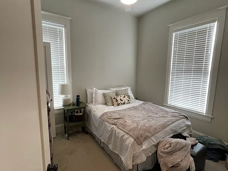 1094 Georgia Ave #C — Photo 12
