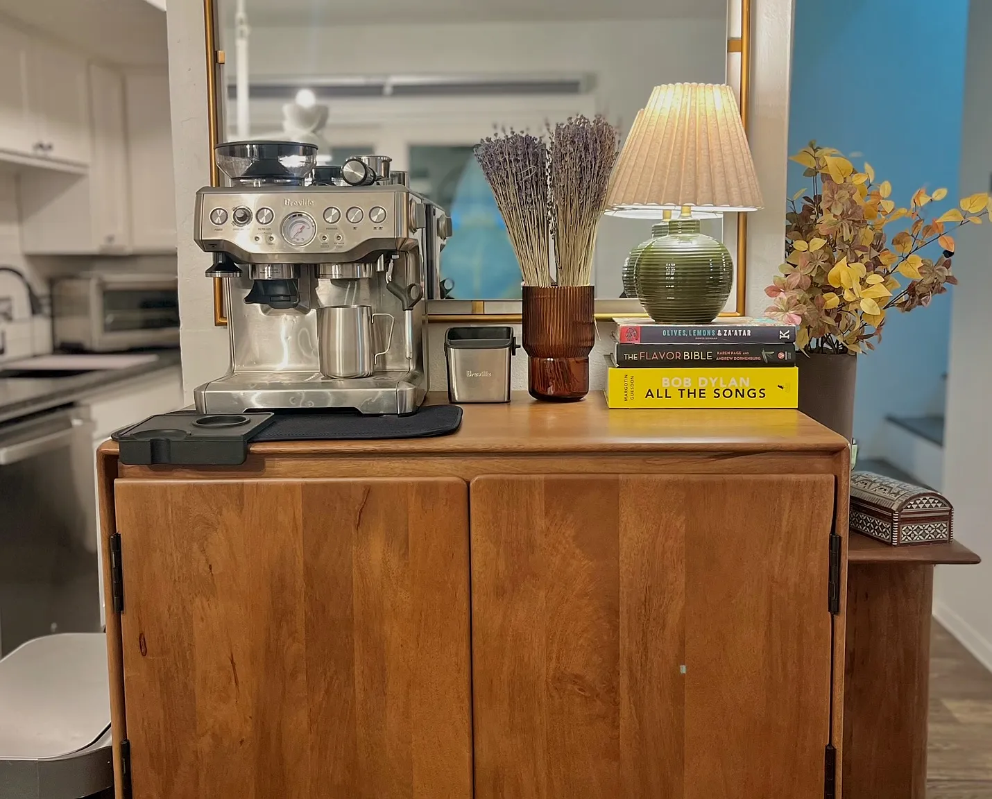 1 bed, 1000 sqft, $2,300 — Photo 4
