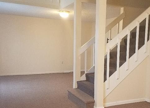 2nd image of 707 S Oakwood Ave