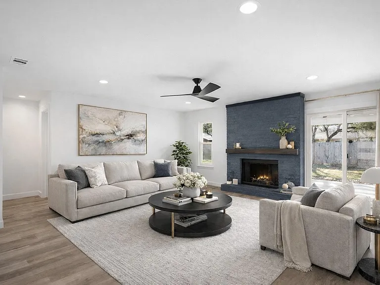 9717 Anderson Village Dr — Photo 3