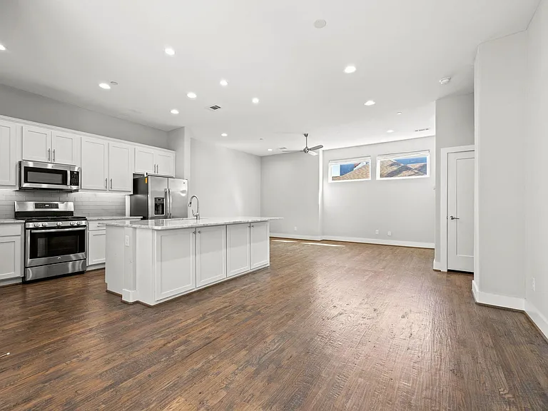 4690 Monarch St #20 — Photo 3