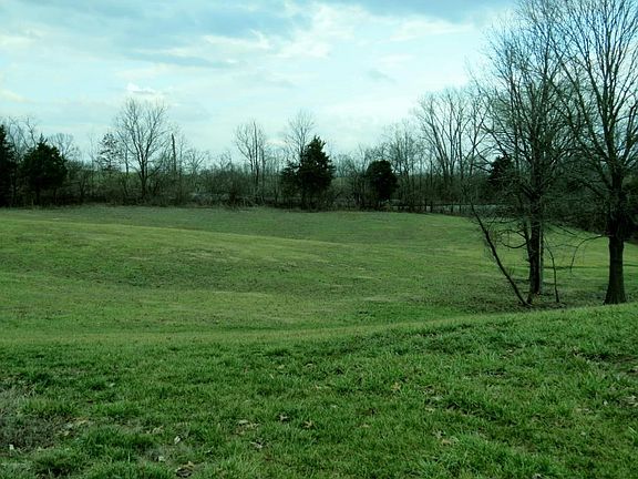 3rd image of 151 Saratoga Trl