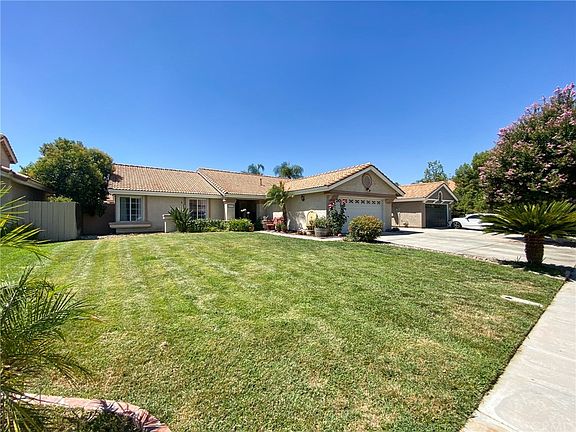5th image of 3173 Daniel Dr