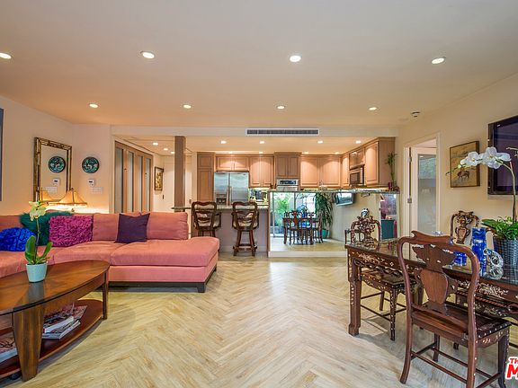 3rd image of 2170 Century Park E APT 106