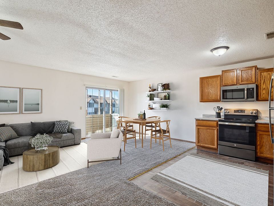 Two Bedroom C - 2 Bed / 2 Bath - 1,200 Sq.Ft.