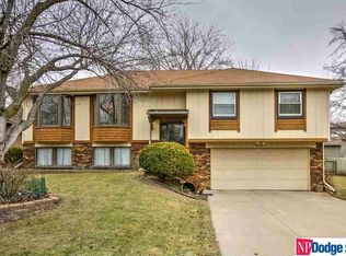 10716 Laci St, Omaha, NE 68127