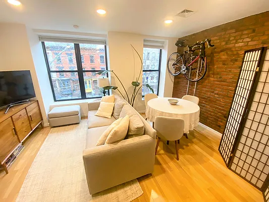 Rented by Highline Residential | media 2