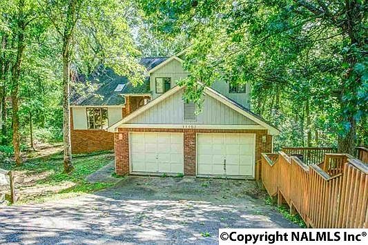 1st image of 11103 Hillwood Dr NE