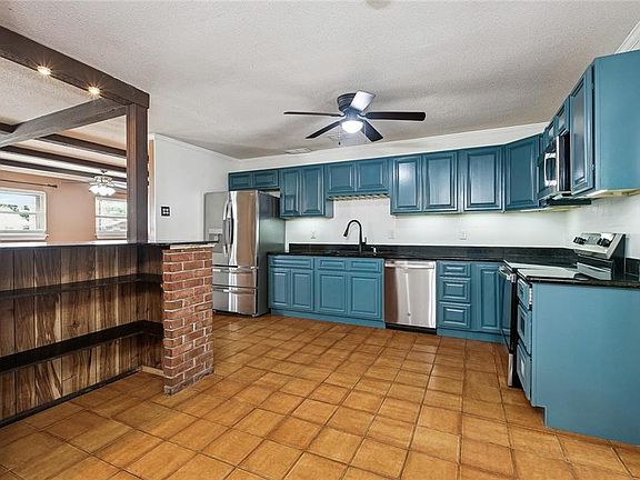 5th image of 5213 Evans Dr