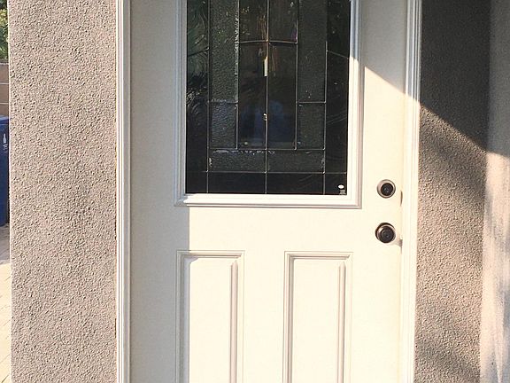 2nd image of 3013 Finch St
