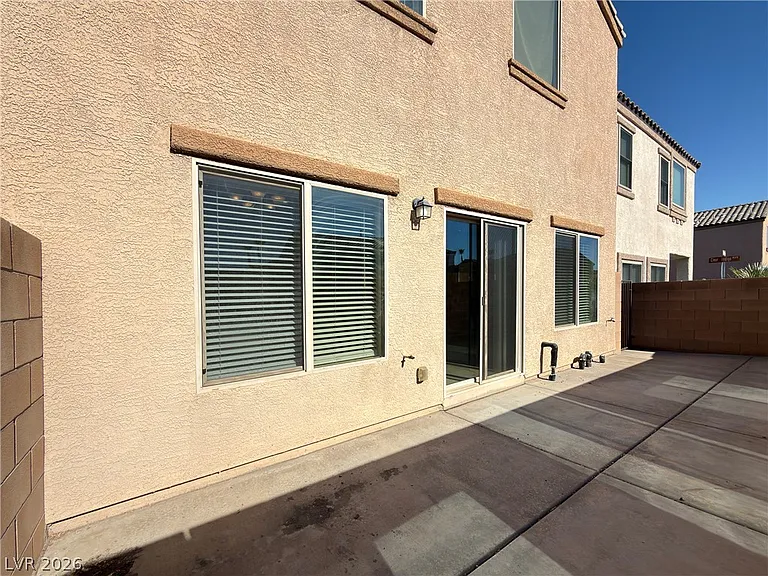 12 Jasmine Point St — Photo 11