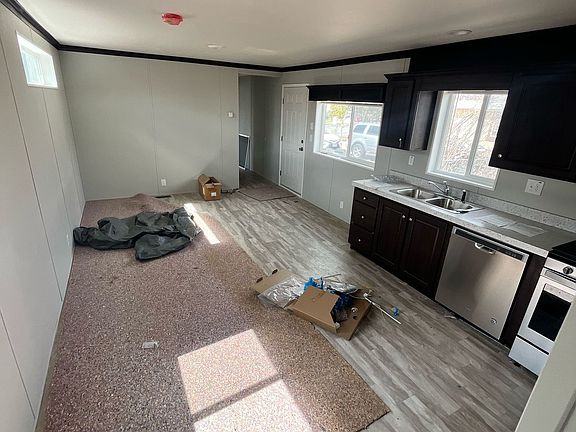 4th image of 775 N Eden Dr