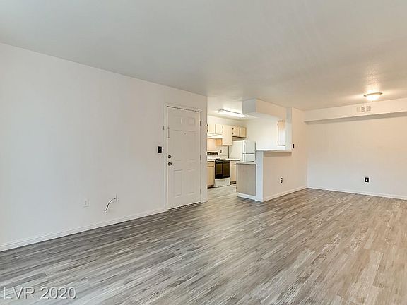 5th image of 1150 N Buffalo Dr APT 1088