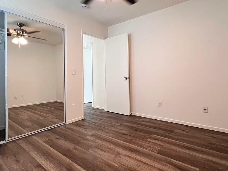 Florida Street Apartments — Photo 49