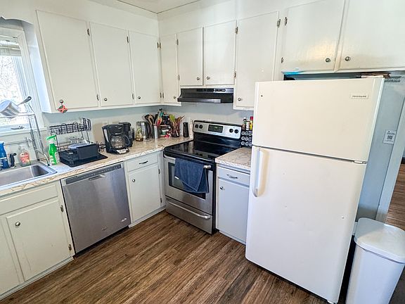 2nd image of 29 Russell Rd