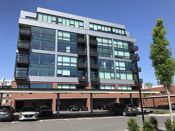5th image of 1105 W Main St #1-504