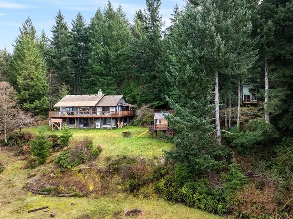 1691 Strathcona Heights Rd, Cowichan Valley, BC V8H 2A9