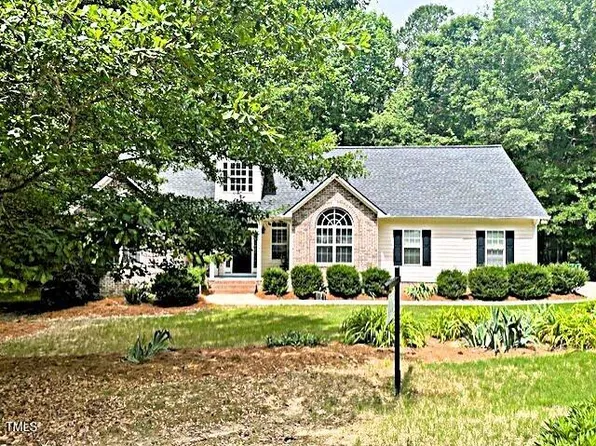 146 Bennett Pl, Clayton, NC 27527