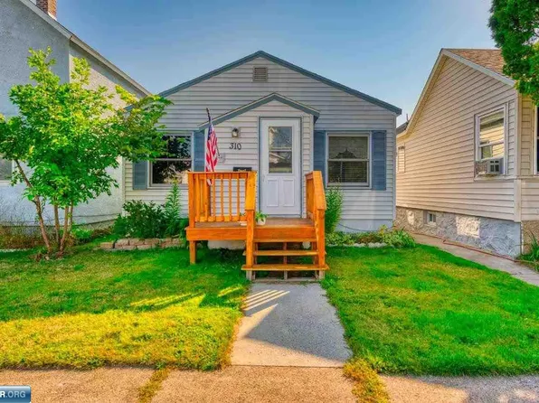 310 3rd St, Nashwauk, MN 55769