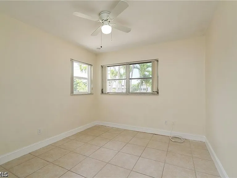 1453 Venetian Ct — Photo 21