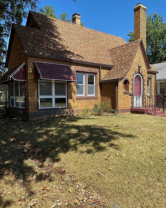 1st image of 2700 Farrington St