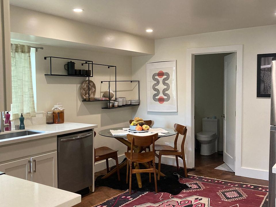 Dining nook