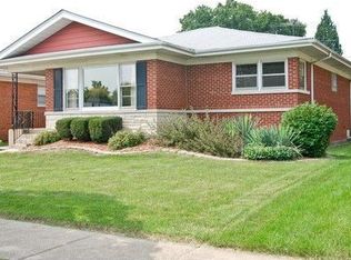 2350 Buckingham Ave, Westchester, IL