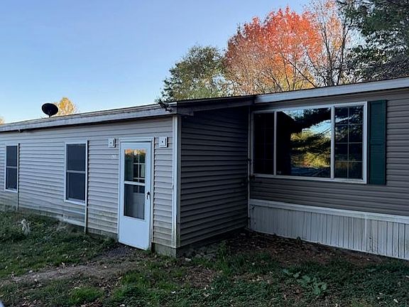 5th image of 62 Eastman Hill Road