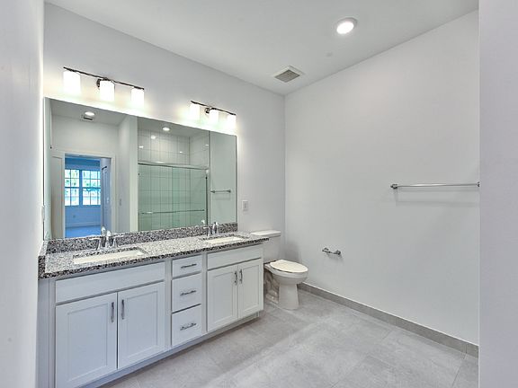 4th image of 26410 Coco Cay Cir #103