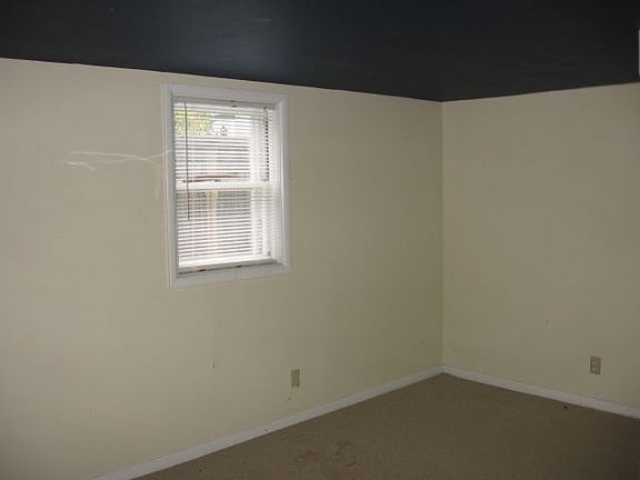 5th image of 1116 1/2 Terry Ave