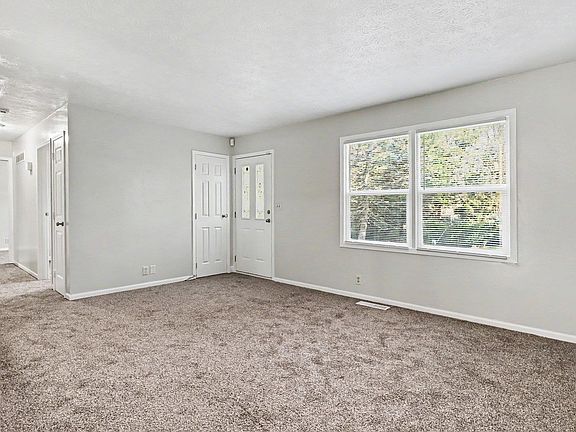 5th image of 23538 Rye Ct