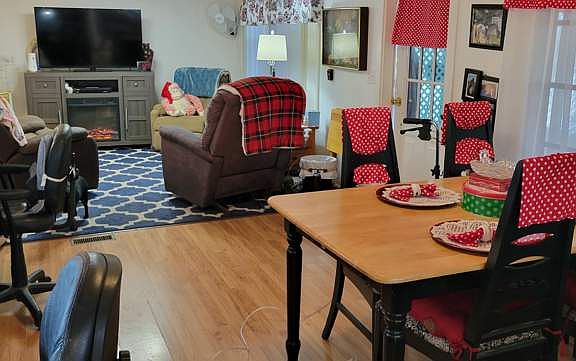 4th image of 11A Douglas Dr
