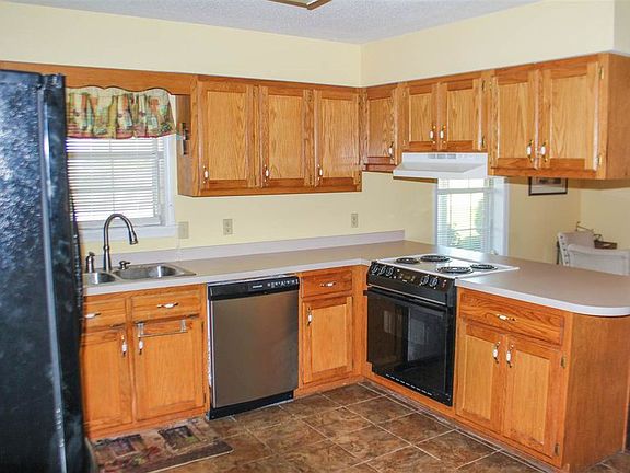 5th image of 924 Countryside Blvd