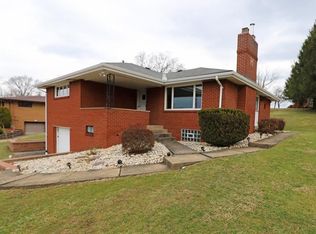 1801 Lynch Dr, North Huntingdon, PA 15642