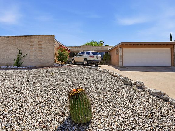 2nd image of 1722 S Camino Seco