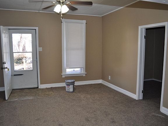 2nd image of 716 N 24th St