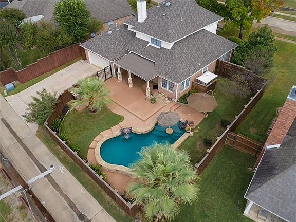 3rd image of 6609 Lynch Ln