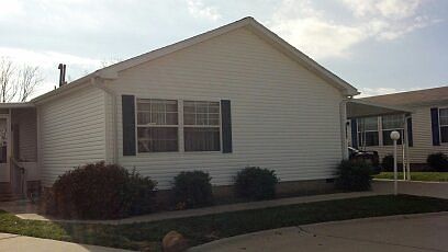 4th image of 4996 Rivercrest Dr
