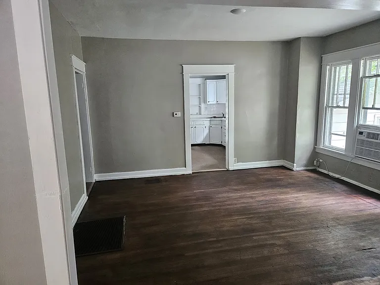 610 S Washington St #A — Photo 5