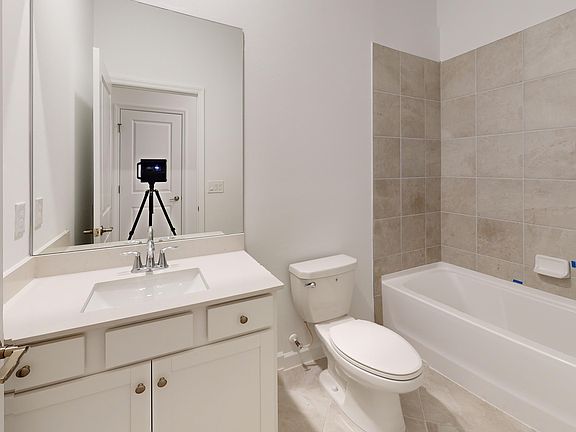 5th image of 20518 Copperhead Dr