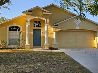 226 Chardonnay Pl, Valrico, FL 33594