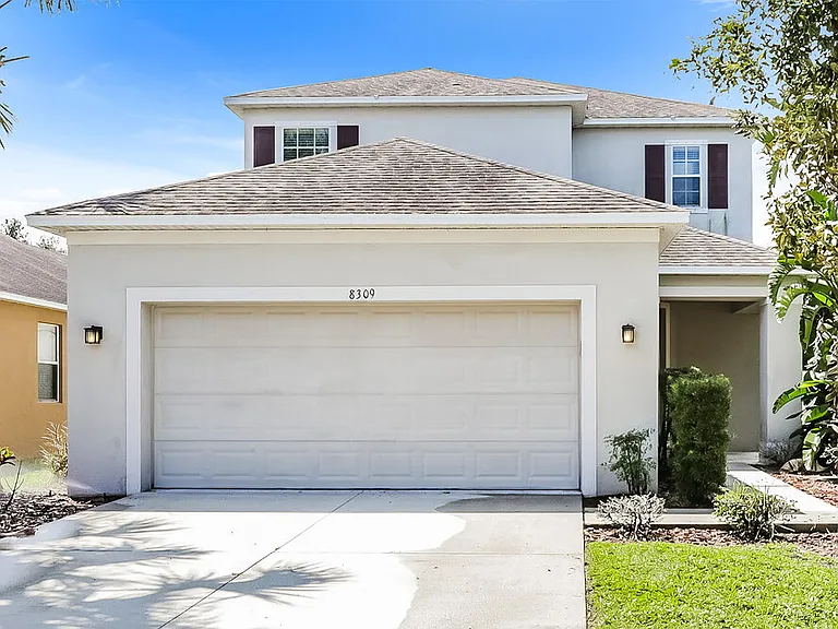 8309 Deerland Bluff Ln — Photo 1