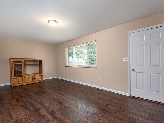 4th image of 12028 Wynola Dr