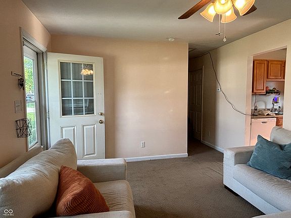 5th image of 321 Vicksburg Ln