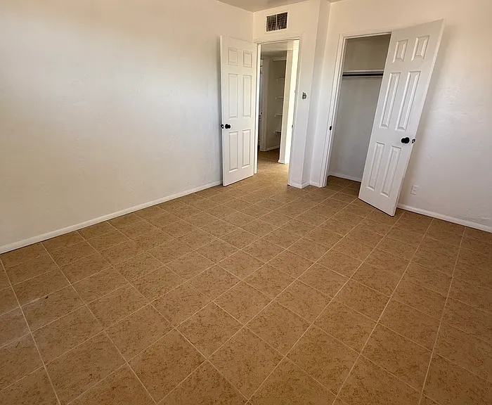 842 W Calle Ramona — Photo 6