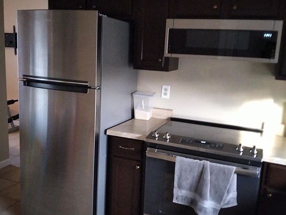 5th image of 2257 W Hidalgo Ave