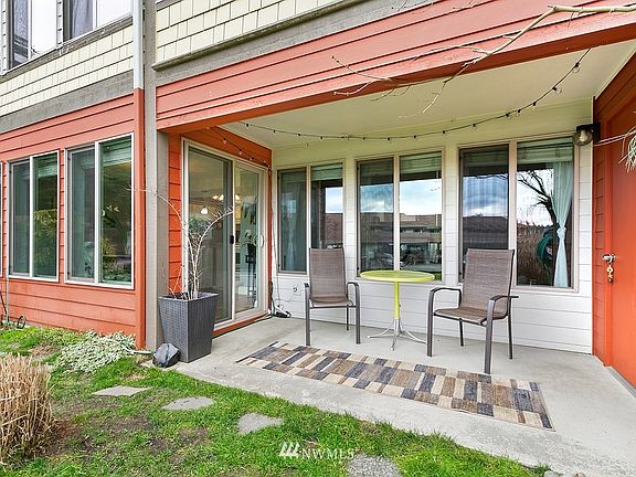 2nd image of 23407 Lakeview Dr