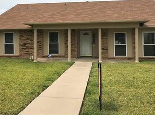 622 Redwood Dr, Grand Prairie, TX 75052