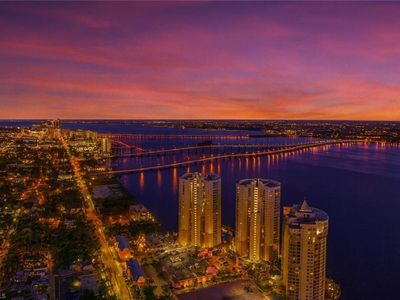 2743 1st ST #2303, Fort Myers, FL, 33916