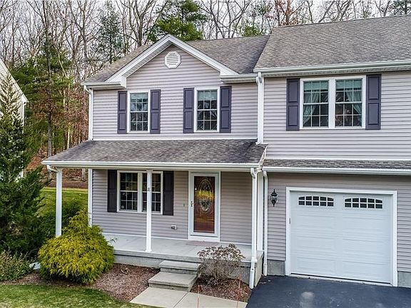 3rd image of 18 Country Hill Ln #18